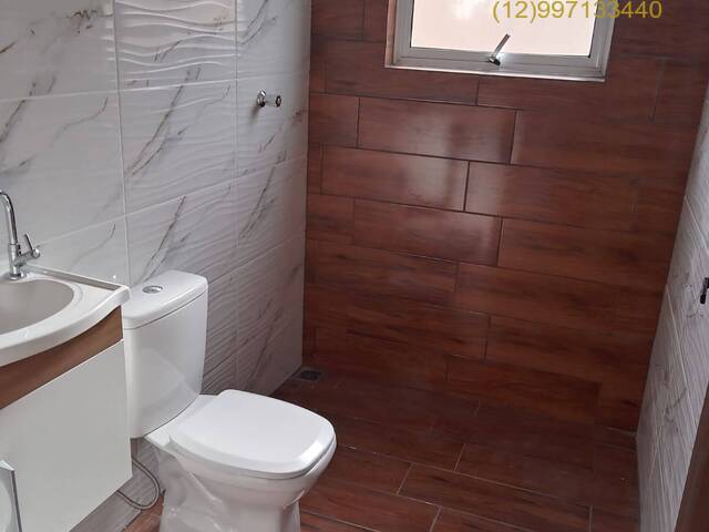 Casa para Venda em Jacareí - 3