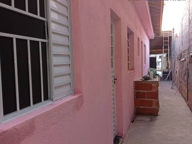 #526 - Casa para Venda em Jacareí - SP - 2
