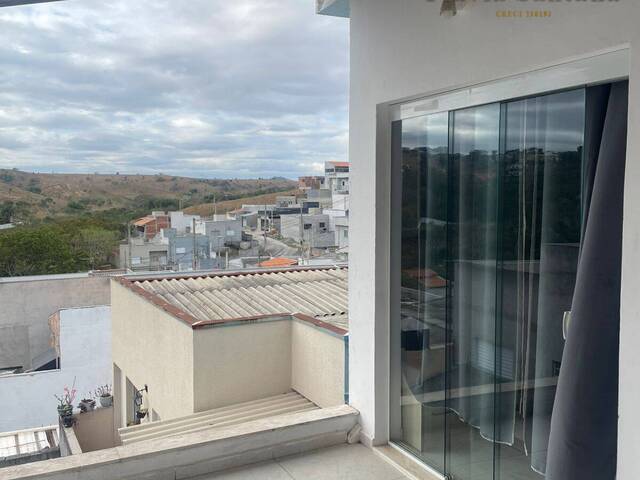 Sobrado para Venda em Jacareí - 4