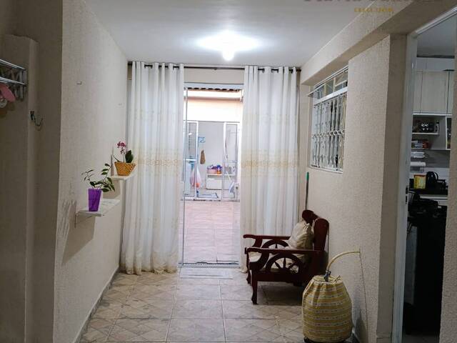 Sobrado para Venda em Jacareí - 2