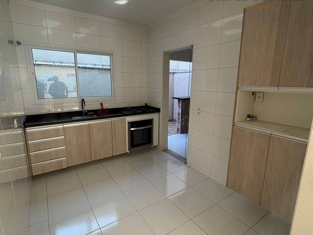 Venda em Jardim Santa Maria - Jacareí