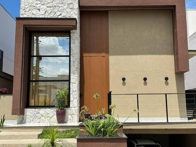 #586 - Casa em condomínio para Venda em Jacareí - SP - 1