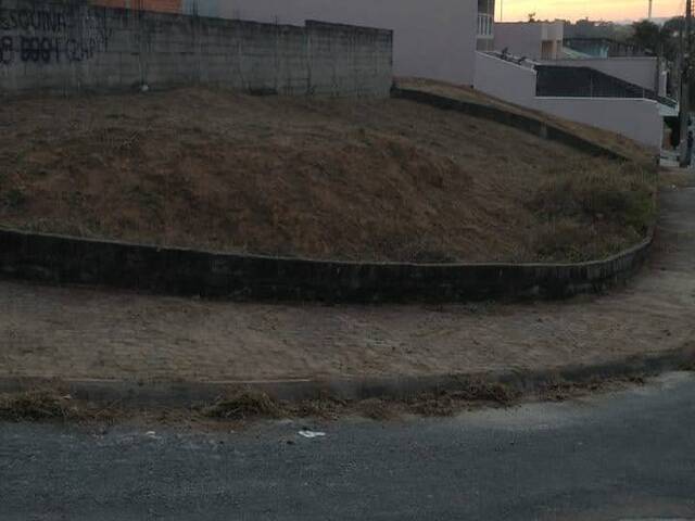 Área para Venda em Jacareí - 3