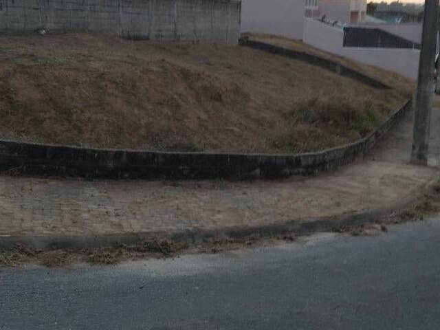 Área para Venda em Jacareí - 2